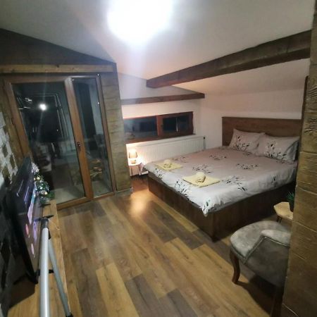 Villa Ana-Mavrovo Exteriör bild
