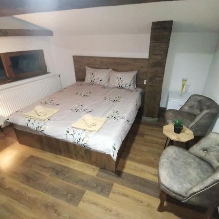 Villa Ana-Mavrovo Exteriör bild