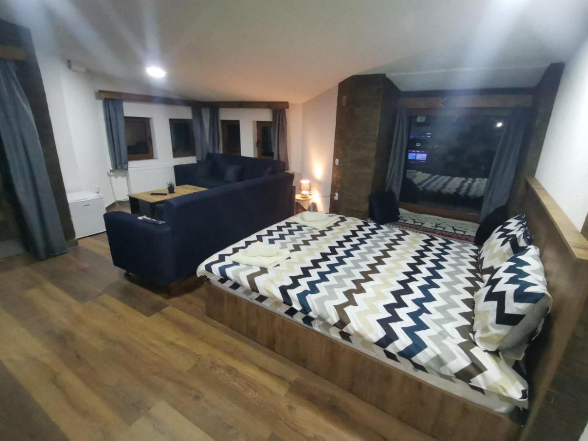 Villa Ana-Mavrovo Exteriör bild