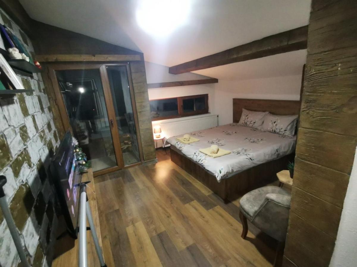 Villa Ana-Mavrovo Exteriör bild