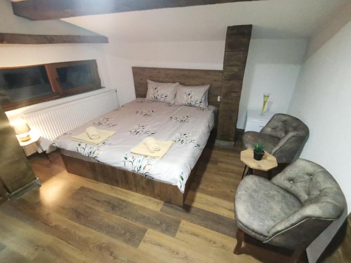 Villa Ana-Mavrovo Exteriör bild