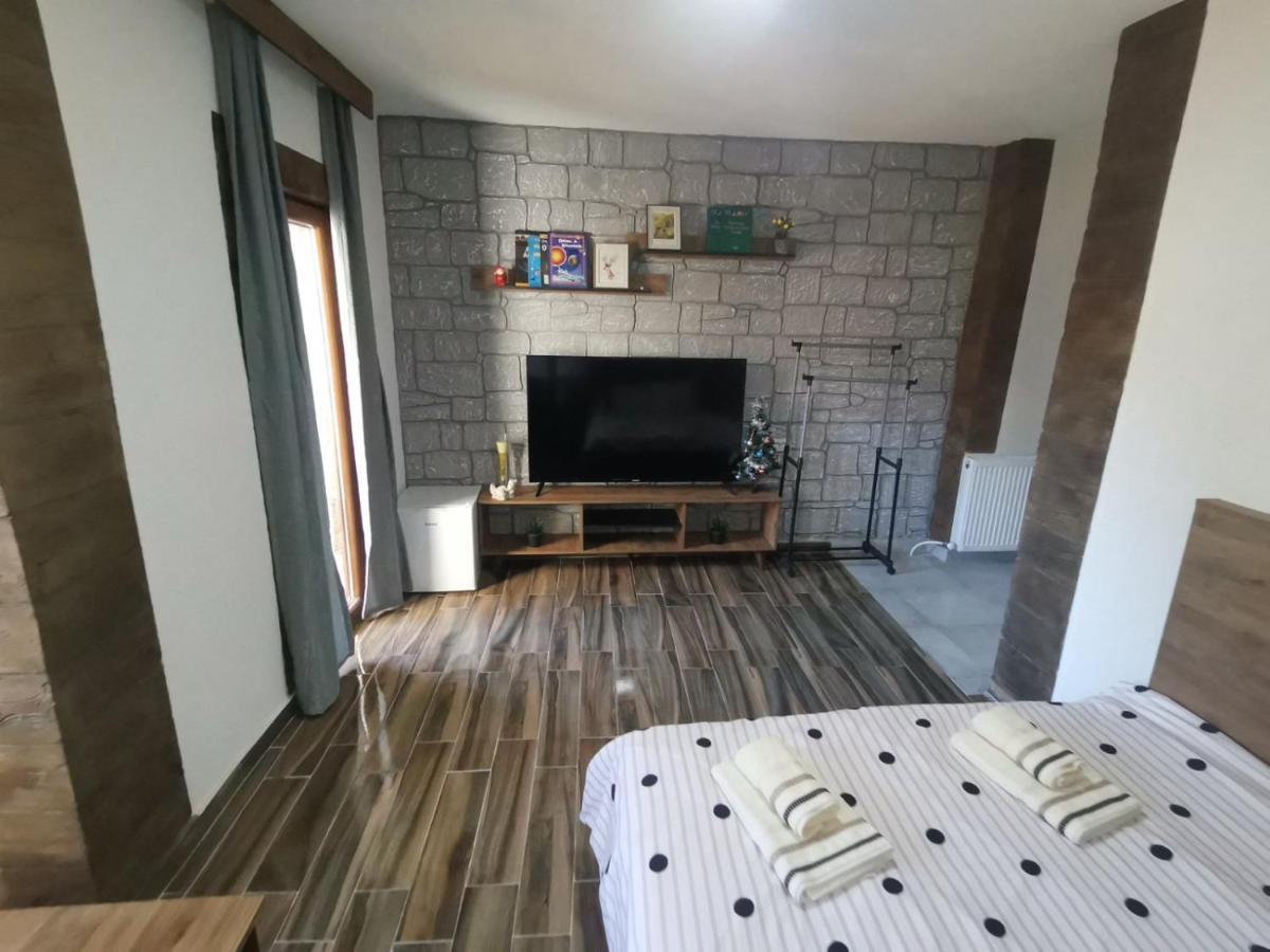 Villa Ana-Mavrovo Exteriör bild