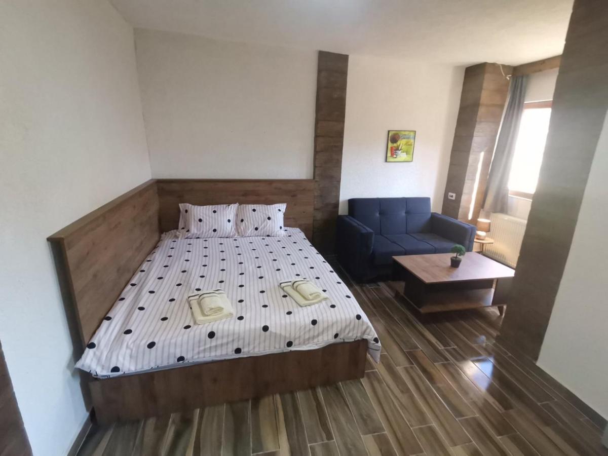 Villa Ana-Mavrovo Exteriör bild