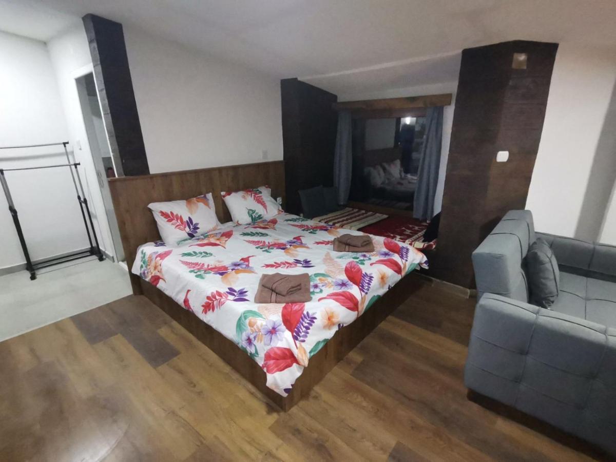 Villa Ana-Mavrovo Exteriör bild